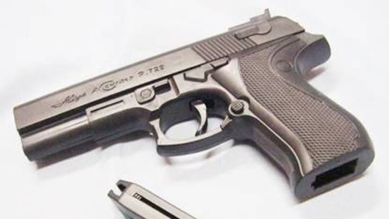 US स्कूल में छात्र ने hand gun से की अंधाधुंध फॉयरिंग, कम से कम 3 छात्रों की मौत, शिक्षक समेत 8 घायल US स्कूल में छात्र ने hand gun से की अंधाधुंध फॉयरिंग, कम से कम 3 छात्रों की मौत, शिक्षक समेत 8 घायल