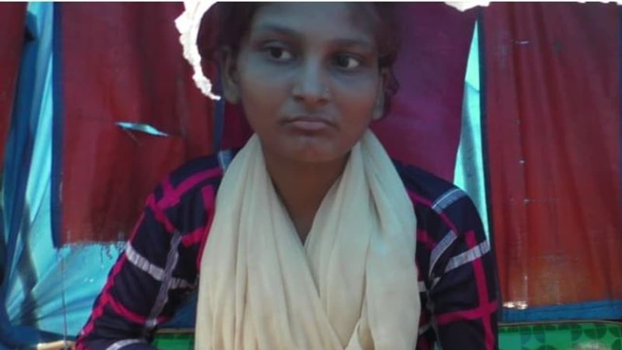 ৪দিন ধরে অভুক্ত, অভাবের তাড়নায় সন্তানকে দান করার সিদ্ধান্ত বাবা মায়ের ৪দিন ধরে অভুক্ত, অভাবের তাড়নায় সন্তানকে দান করার সিদ্ধান্ত বাবা মায়ের