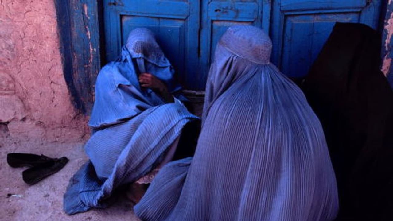 ಈಗ ಮಹಿಳಾ ಪೌರಕಾರ್ಮಿಕರಿಗೆ ತಾಲಿಬಾನ್ ನಿರ್ಬಂಧ! ಈಗ ಮಹಿಳಾ ಪೌರಕಾರ್ಮಿಕರಿಗೆ ತಾಲಿಬಾನ್ ನಿರ್ಬಂಧ!