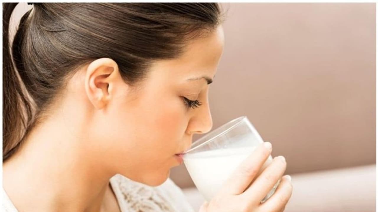 Diabetic Patient के लिए रात में दूध पीना कितना है सुरक्षित ? Diabetic Patient के लिए रात में दूध पीना कितना है सुरक्षित ?