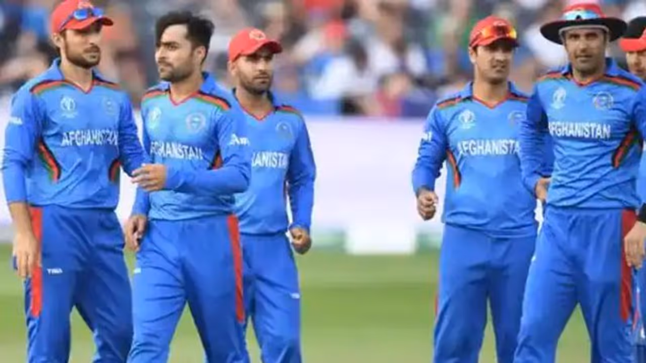 काबुल में तालिबान के डर से क्रिकेट खेलने का नया प्लान, पाकिस्तान के रास्ते श्रीलंका पहुंचेगी अफगान टीम काबुल में तालिबान के डर से क्रिकेट खेलने का नया प्लान, पाकिस्तान के रास्ते श्रीलंका पहुंचेगी अफगान टीम