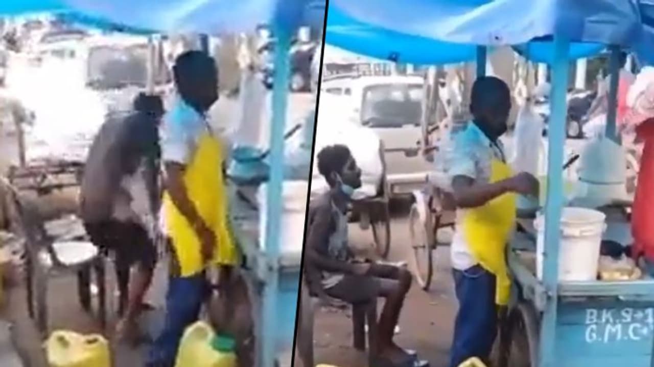 Pani puri vendor caught on camera mixing urine in water; watch video Pani puri vendor caught on camera mixing urine in water; watch video