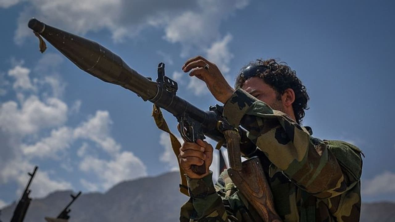 అఫ్ఘానిస్థాన్‌ : తాలిబన్లపై పంజా విసురుతున్న పంజ్ షిర్...! తిరుగుబాటుతో ఊహించని షాక్ ! 300మంది హతం..!!