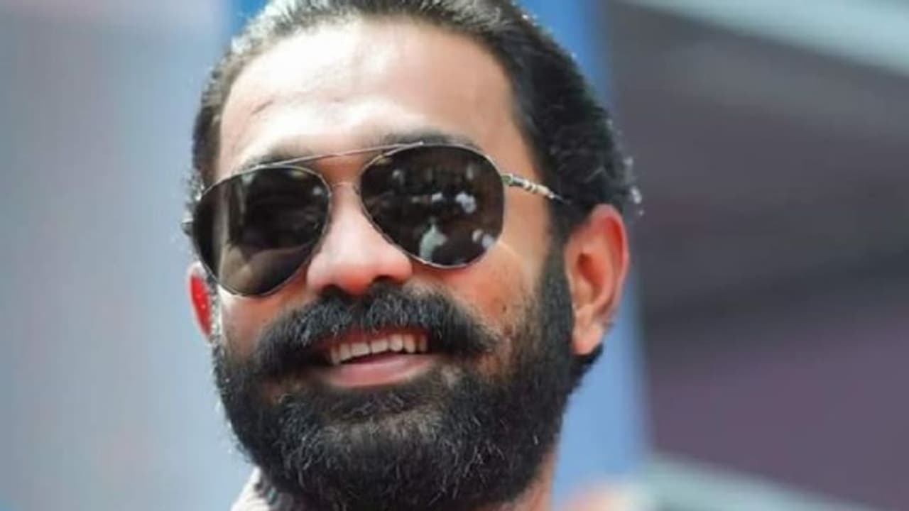 ആസിഫ് അലി അതിരൻ സംവിധായകന്റെ ചിത്രത്തില് നായകൻ ആസിഫ് അലി അതിരൻ സംവിധായകന്റെ ചിത്രത്തില് നായകൻ