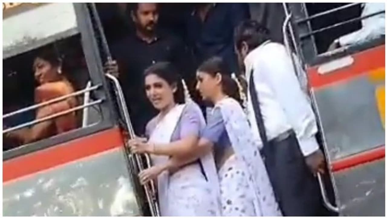 சமந்தா நயன்தாராவுடன் ஓரே படிக்கட்டில் ஃபுட் போர்டு அடிக்கும் விஜய் சேதுபதி..! வைரலாகும் வீடியோ..! சமந்தா நயன்தாராவுடன் ஓரே படிக்கட்டில் ஃபுட் போர்டு அடிக்கும் விஜய் சேதுபதி..! வைரலாகும் வீடியோ..!