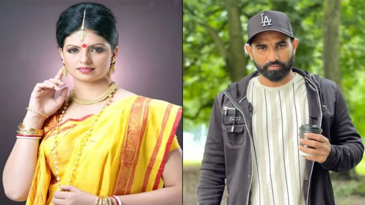 माथे पर बिंदिया हाथों में चूड़ी पहने बंगाली दुल्हन की तरह दिखीं शमी की वाइफ, फैंस बोले क्या भइया करते है लाइक माथे पर बिंदिया हाथों में चूड़ी पहने बंगाली दुल्हन की तरह दिखीं शमी की वाइफ, फैंस बोले क्या भइया करते है लाइक