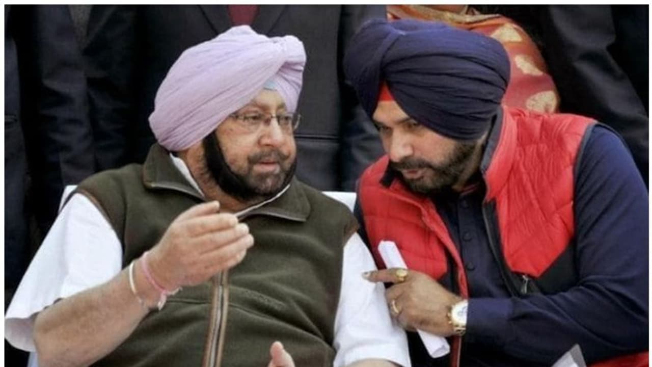 പഞ്ചാബിൽ അമരീന്ദർ സിങിന് എഐസിസിയുടെ പിന്തുണ; സിദ്ദു വിഭാഗത്തിന്റെ ആവശ്യം തള്ളി പഞ്ചാബിൽ അമരീന്ദർ സിങിന് എഐസിസിയുടെ പിന്തുണ; സിദ്ദു വിഭാഗത്തിന്റെ ആവശ്യം തള്ളി