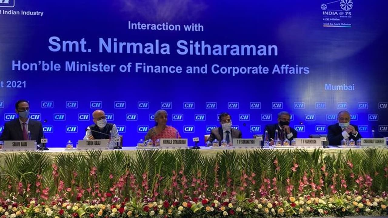 बैंकर्स की फैमिली के लिए सरकार का बड़ा तोहफा, अब 35 हजार तक मिलेगी पेंशन बैंकर्स की फैमिली के लिए सरकार का बड़ा तोहफा, अब 35 हजार तक मिलेगी पेंशन