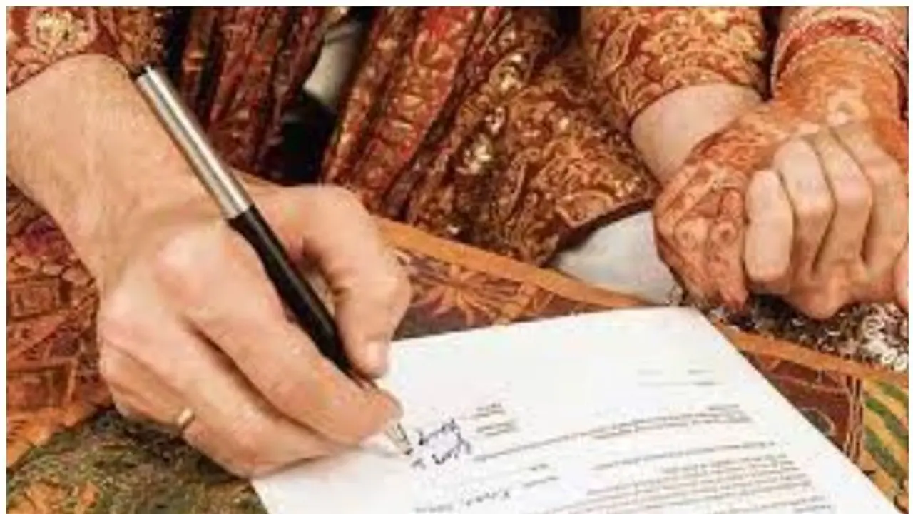 திருமணத்திற்கு இனி பத்திரப்பதிவு அலுவலகம் வர தேவையே இல்லை.! ஈசியா ஆன்லைனில் பண்ணலாம் சூப்பர் திட்டம்