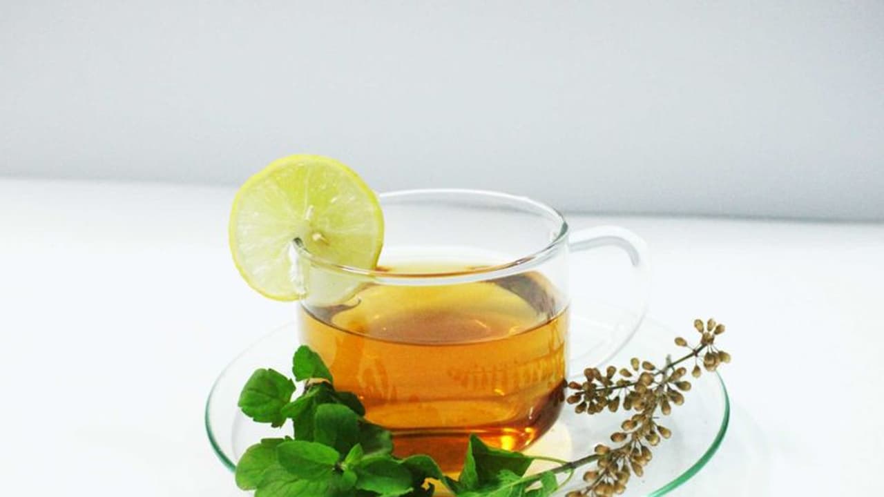 ദഹന പ്രശ്നങ്ങൾ അകറ്റാൻ തുളസി ചായ ദഹന പ്രശ്നങ്ങൾ അകറ്റാൻ തുളസി ചായ