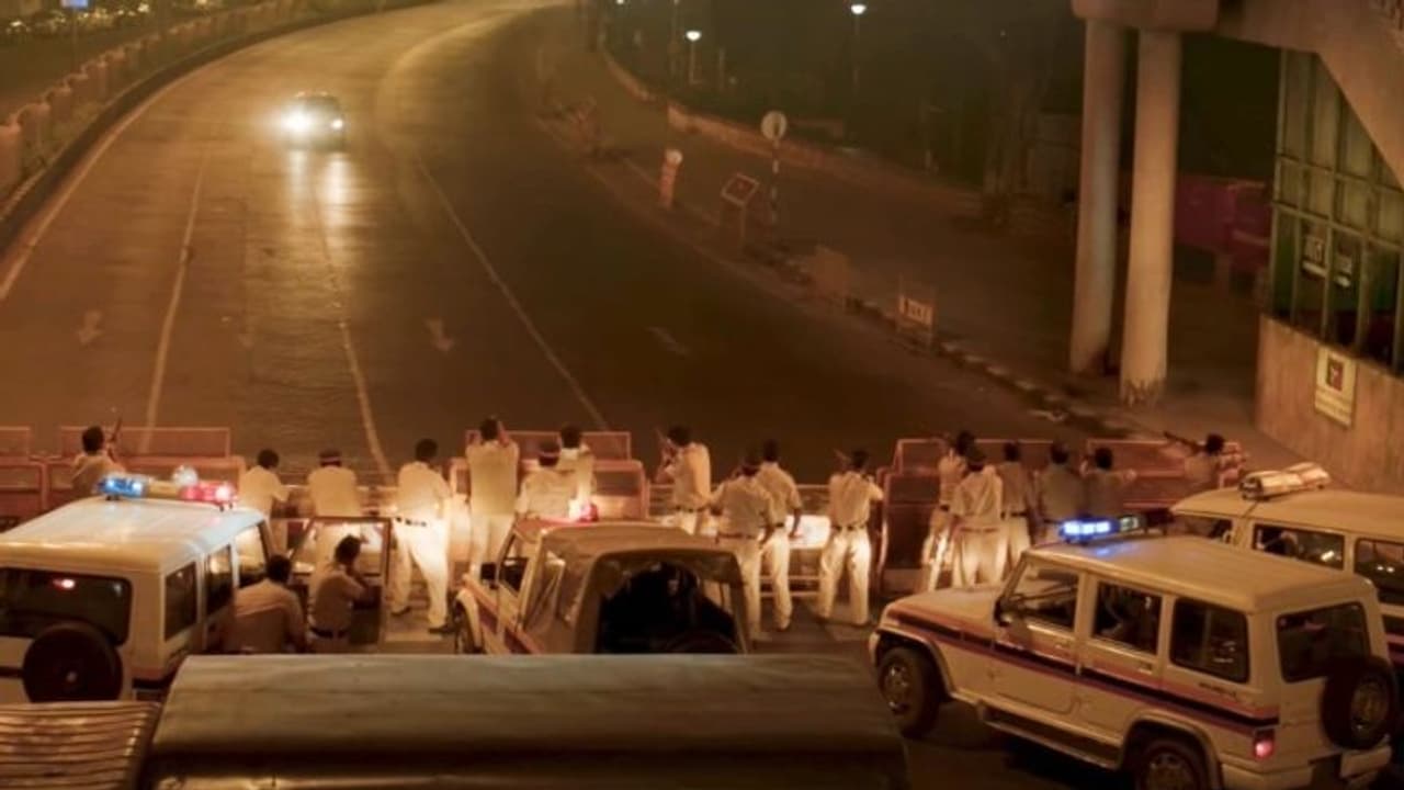 മുംബൈ ഭീകരാക്രമണം പശ്ചാത്തലമാക്കുന്ന സിരീസുമായി ആമസോണ് പ്രൈം; 'മുംബൈ ഡയറീസ് 26/11' ട്രെയ്ലര് മുംബൈ ഭീകരാക്രമണം പശ്ചാത്തലമാക്കുന്ന സിരീസുമായി ആമസോണ് പ്രൈം; 'മുംബൈ ഡയറീസ് 26/11' ട്രെയ്ലര്