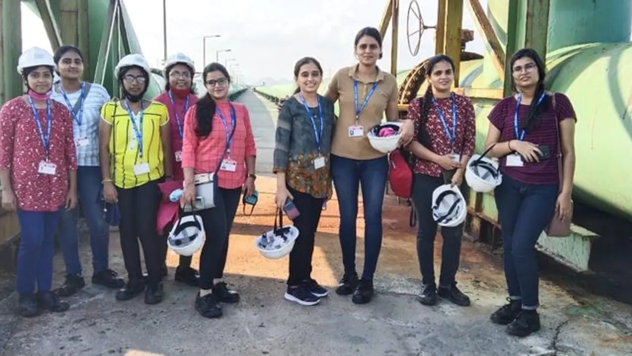 महिला समानता दिवस पर एनटीपीसी का महिला इंजीनियर्स को नौकरी का तोहफा महिला समानता दिवस पर एनटीपीसी का महिला इंजीनियर्स को नौकरी का तोहफा