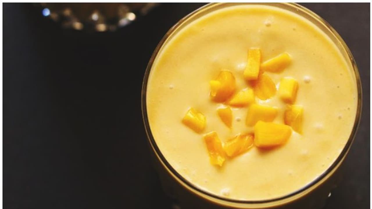 ചക്കപ്പഴവും ഈന്തപ്പഴവും കൊണ്ടൊരു ഹെൽത്തി ഷേക്ക് ചക്കപ്പഴവും ഈന്തപ്പഴവും കൊണ്ടൊരു ഹെൽത്തി ഷേക്ക്