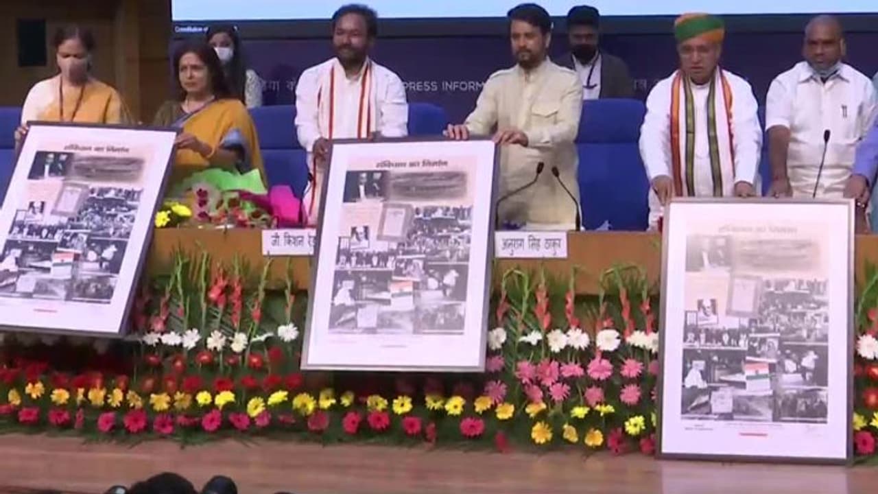 Virtual Poster Exhibition: 'फिल्मों ने समाज की छवि को आईने के रूप में दिखाकर सुधारने का काम किया है'