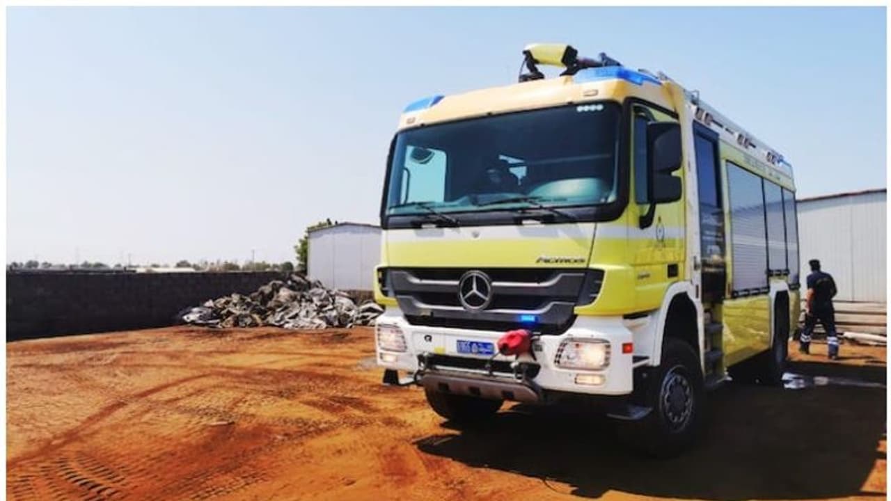 ഒമാനില് കാരവാനില് തീപിടിത്തം ഒമാനില് കാരവാനില് തീപിടിത്തം