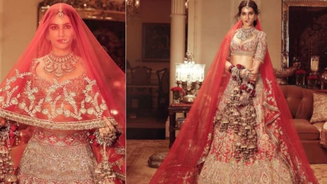 ചുവപ്പ് ലെഹങ്കയില്‍ നവവധുവിനെപ്പോലെ മനോഹരിയായി കൃതി സനോൺ