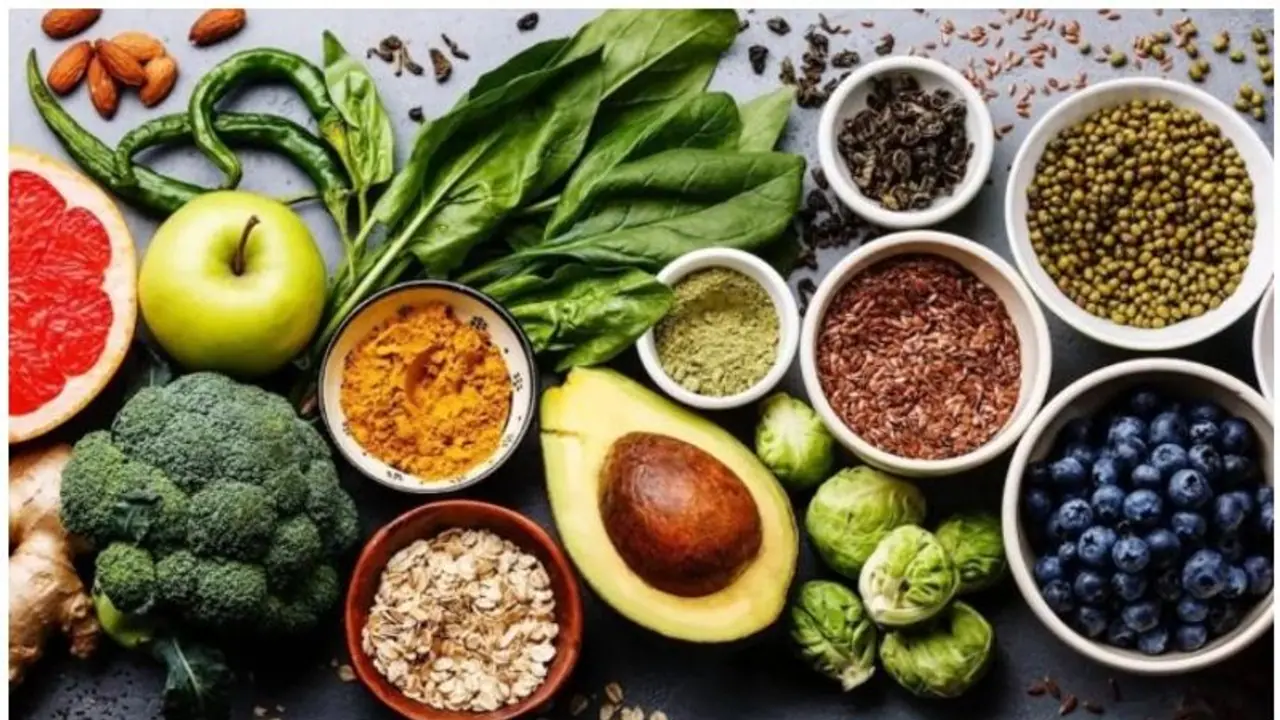 വണ്ണം കുറയ്ക്കണോ? കലോറി കുറഞ്ഞ ഈ ഭക്ഷണങ്ങൾ കഴിക്കൂ