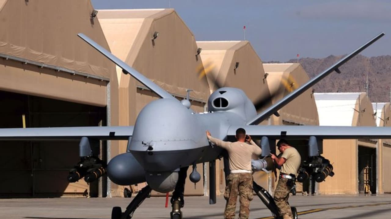 আফগানিস্তানে ISIS জঙ্গিদের জন্যই মার্কিন সেনার বিশেষ ড্রোন, জানুন আমেরিকার ভয়ঙ্কর অস্ত্রটি সম্পর্কে আফগানিস্তানে ISIS জঙ্গিদের জন্যই মার্কিন সেনার বিশেষ ড্রোন, জানুন আমেরিকার ভয়ঙ্কর অস্ত্রটি সম্পর্কে