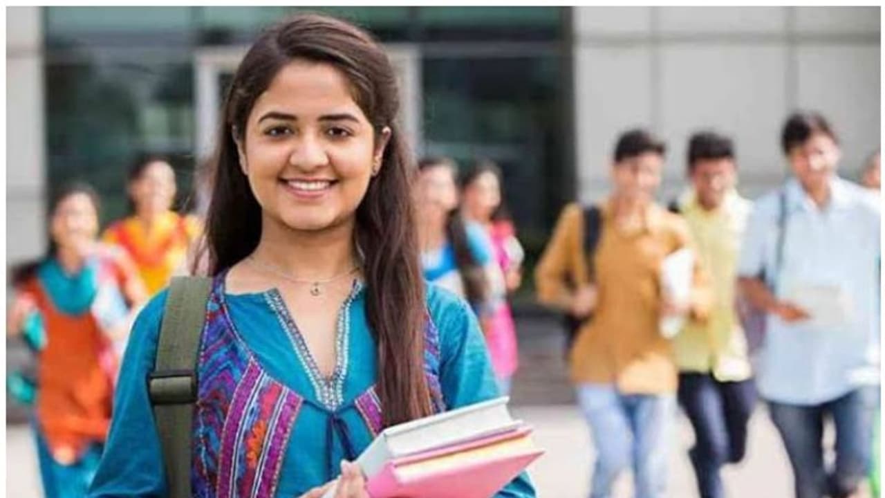 കാലിക്കറ്റ് യൂണിവേഴ്സിറ്റി ബിരുദ പ്രവേശനത്തിന് ജൂൺ 15 വരെ ഓൺലൈനായി രജിസ്റ്റർ ചെയ്യാം കാലിക്കറ്റ് യൂണിവേഴ്സിറ്റി ബിരുദ പ്രവേശനത്തിന് ജൂൺ 15 വരെ ഓൺലൈനായി രജിസ്റ്റർ ചെയ്യാം