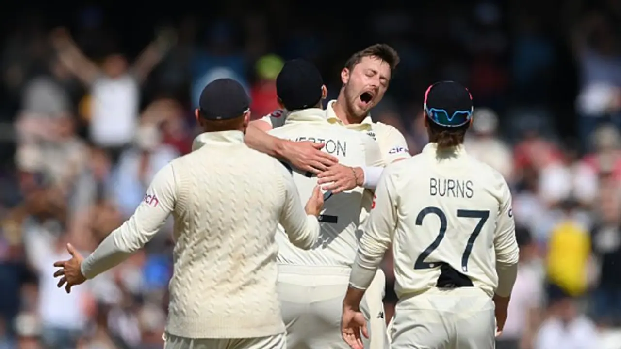 #ENGvsIND ஒரே ஓவரில் ரோஹித், புஜாராவை வீழ்த்தி இங்கிலாந்துக்கு பிரேக் கொடுத்தார் ராபின்சன் #ENGvsIND ஒரே ஓவரில் ரோஹித், புஜாராவை வீழ்த்தி இங்கிலாந்துக்கு பிரேக் கொடுத்தார் ராபின்சன்