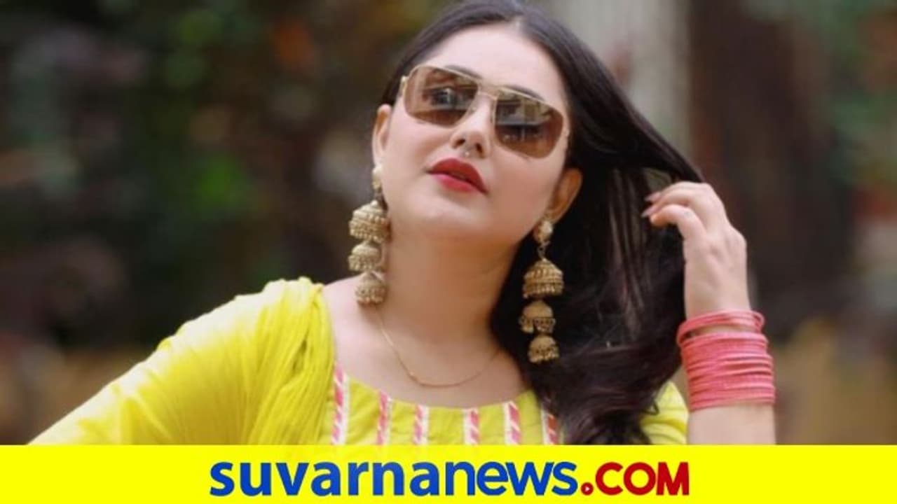 ಗೆಳೆಯನೊಂದಿಗೆ ಯುವತಿಯ ಬೆತ್ತಲೆ ವಿಡಿಯೋ: ಅದು ನಾನಲ್ಲ ಎಂದ ನಟಿ ಗೆಳೆಯನೊಂದಿಗೆ ಯುವತಿಯ ಬೆತ್ತಲೆ ವಿಡಿಯೋ: ಅದು ನಾನಲ್ಲ ಎಂದ ನಟಿ