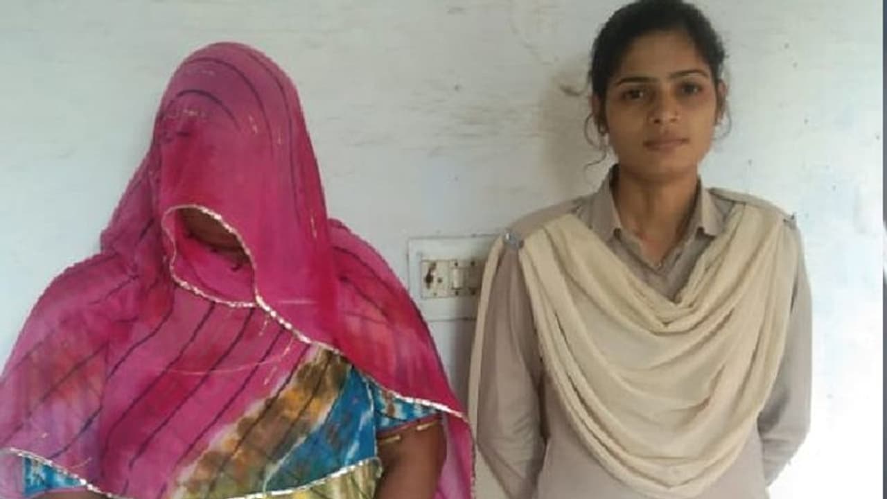 पत्नी ने कराई पति की हत्या, पुलिस से बोली उसे मारना मेरी मजबूरी थी, रोजना घुट घटुकर नहीं मर सकती थी पत्नी ने कराई पति की हत्या, पुलिस से बोली उसे मारना मेरी मजबूरी थी, रोजना घुट घटुकर नहीं मर सकती थी