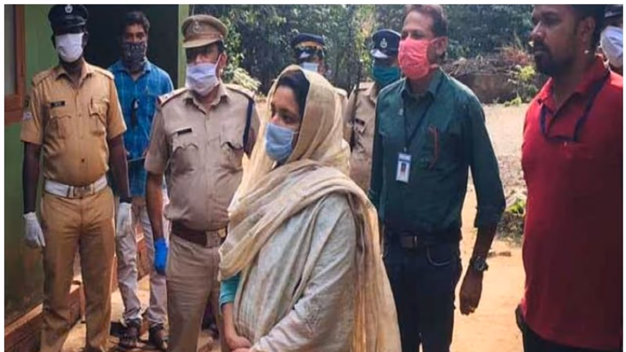 വയനാട്ടിലെ കൂടുതൽ പ്രദേശങ്ങൾ സമ്പൂർണ്ണ ലോക്ഡൗണിലേക്ക് വയനാട്ടിലെ കൂടുതൽ പ്രദേശങ്ങൾ സമ്പൂർണ്ണ ലോക്ഡൗണിലേക്ക്