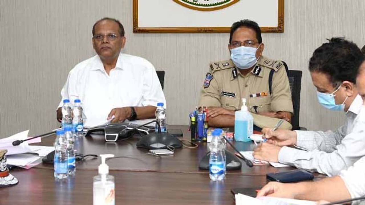 Telangana Omicron: ఇక నుంచి mask లేకపోతే.. అంతే.. CS సోమేష్ కుమార్ సీరియ‌స్