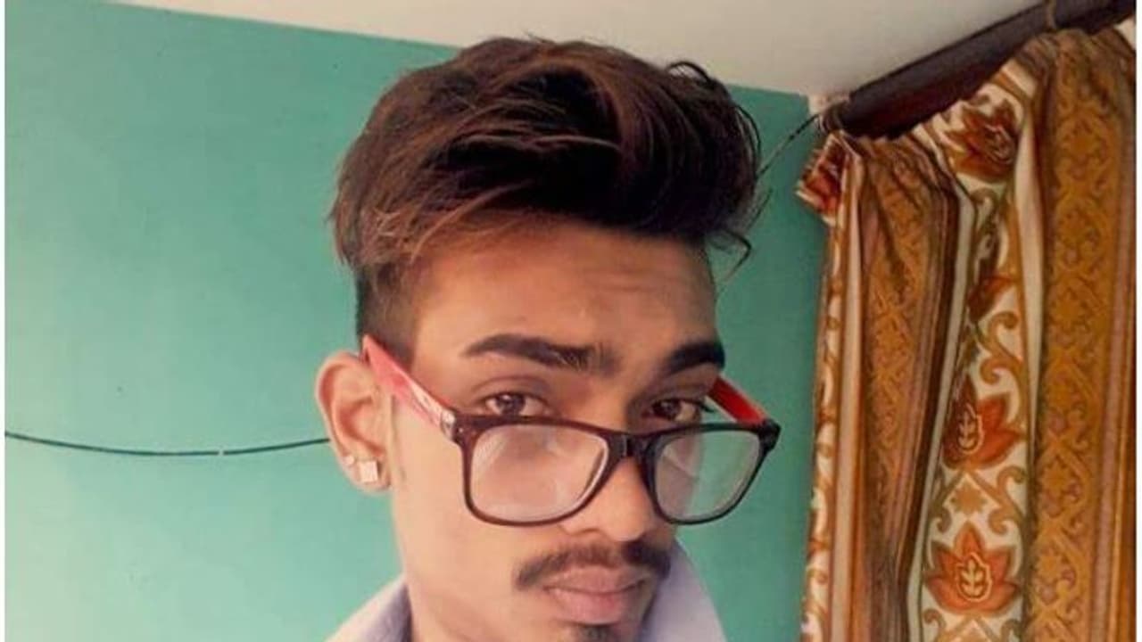 মা বোনকে ধারাল অস্ত্র দিয়ে কুপিয়ে খুনের চেষ্টা, ভয়ঙ্কর ঘটনার সাক্ষী কলকাতা