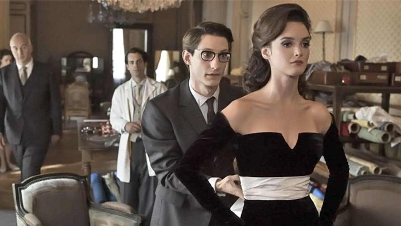 कोरोना ने छीना इन डिजाइनर्स का काम धंधा, मुश्किल दौर में भी नहीं हारी हिम्मत और खुद को दोबारा खड़ा किया