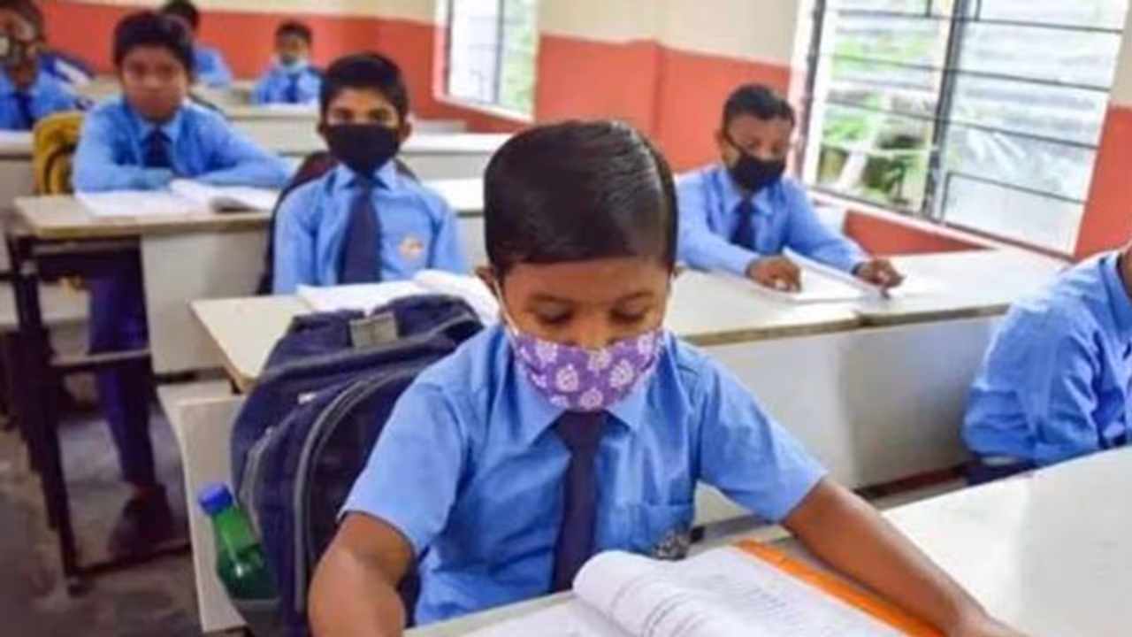 Karnataka schools: As govt, experts bat for reopening for classes 1 5, parents association rejects decision