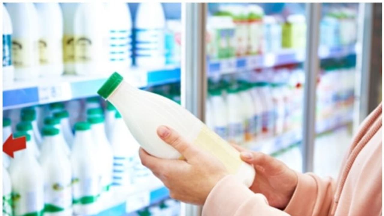 Dairy Products : പാലോ പാലുത്പന്നങ്ങളോ വാങ്ങിക്കുമ്പോള്‍ ഈ മൂന്ന് കാര്യങ്ങള്‍ ഓര്‍മ്മിക്കണേ...