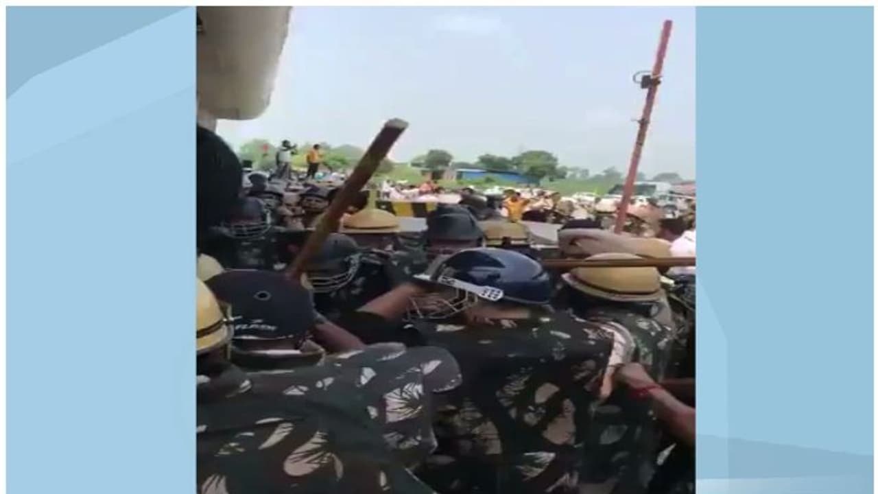 హర్యానాలో రైతులపై భాష్పవాయు ప్రయోగం.. మినీ సెక్రెటేరియట్ను ఘెరావ్ చేసిన ఆందోళనకారులు హర్యానాలో రైతులపై భాష్పవాయు ప్రయోగం.. మినీ సెక్రెటేరియట్ను ఘెరావ్ చేసిన ఆందోళనకారులు