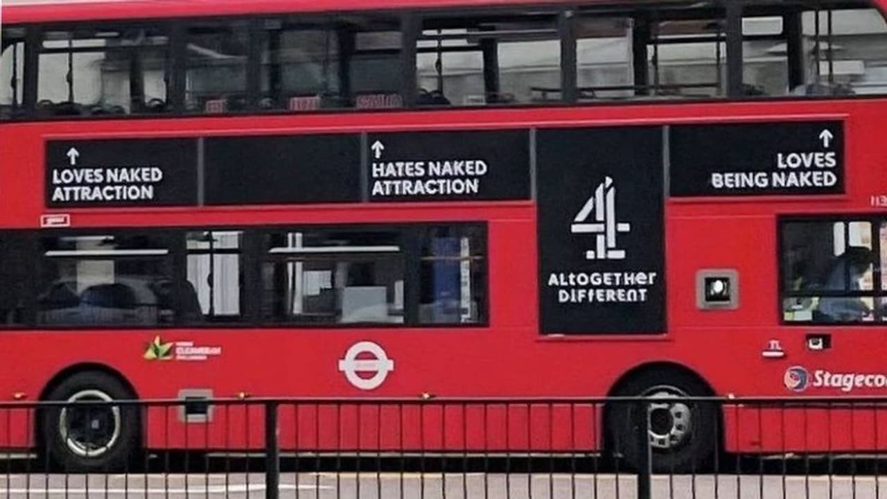 ഈ സീറ്റിലുള്ളയാള്‍ 'നഗ്നനായിരിക്കാൻ ഇഷ്ടപ്പെടുന്നു', വിവാദമായി ബസിലെ പരസ്യം, വ്യാപക വിമർശനം