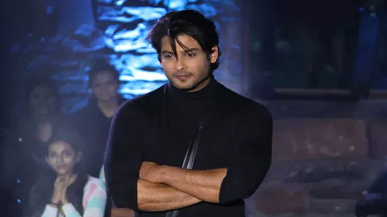 সিদ্ধার্থ শুক্লা কি মানসিক চাপে ছিলেন, মুম্বই পুলিশকে চাঞ্চল্যকর তথ্য দিল অভিনেতার পরিবার সিদ্ধার্থ শুক্লা কি মানসিক চাপে ছিলেন, মুম্বই পুলিশকে চাঞ্চল্যকর তথ্য দিল অভিনেতার পরিবার