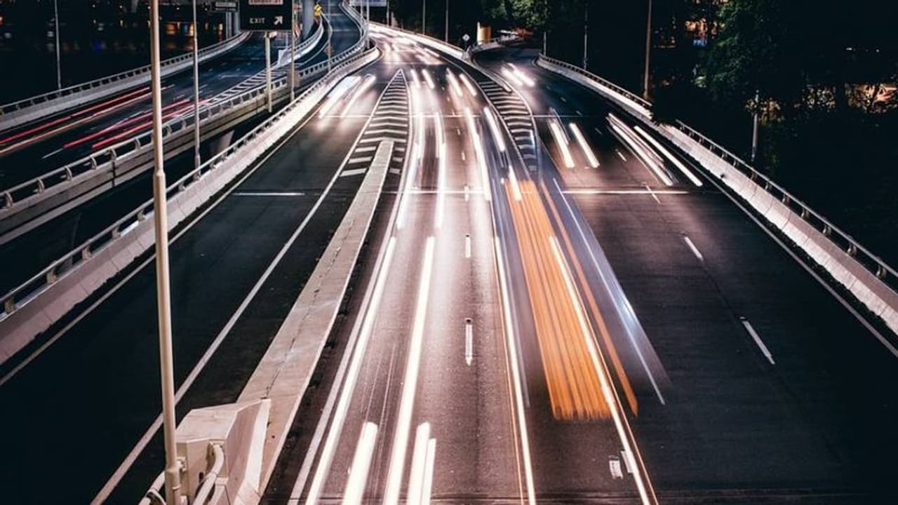 ഏഴ് വർഷമായി ഒന്നും മിണ്ടാതെ റോഡിന് നടുവിൽ വന്നുനിൽക്കും, ട്രാഫിക് ബ്ലോക്കുണ്ടാക്കും, ജയിലിലായത് ഒമ്പത് തവണ