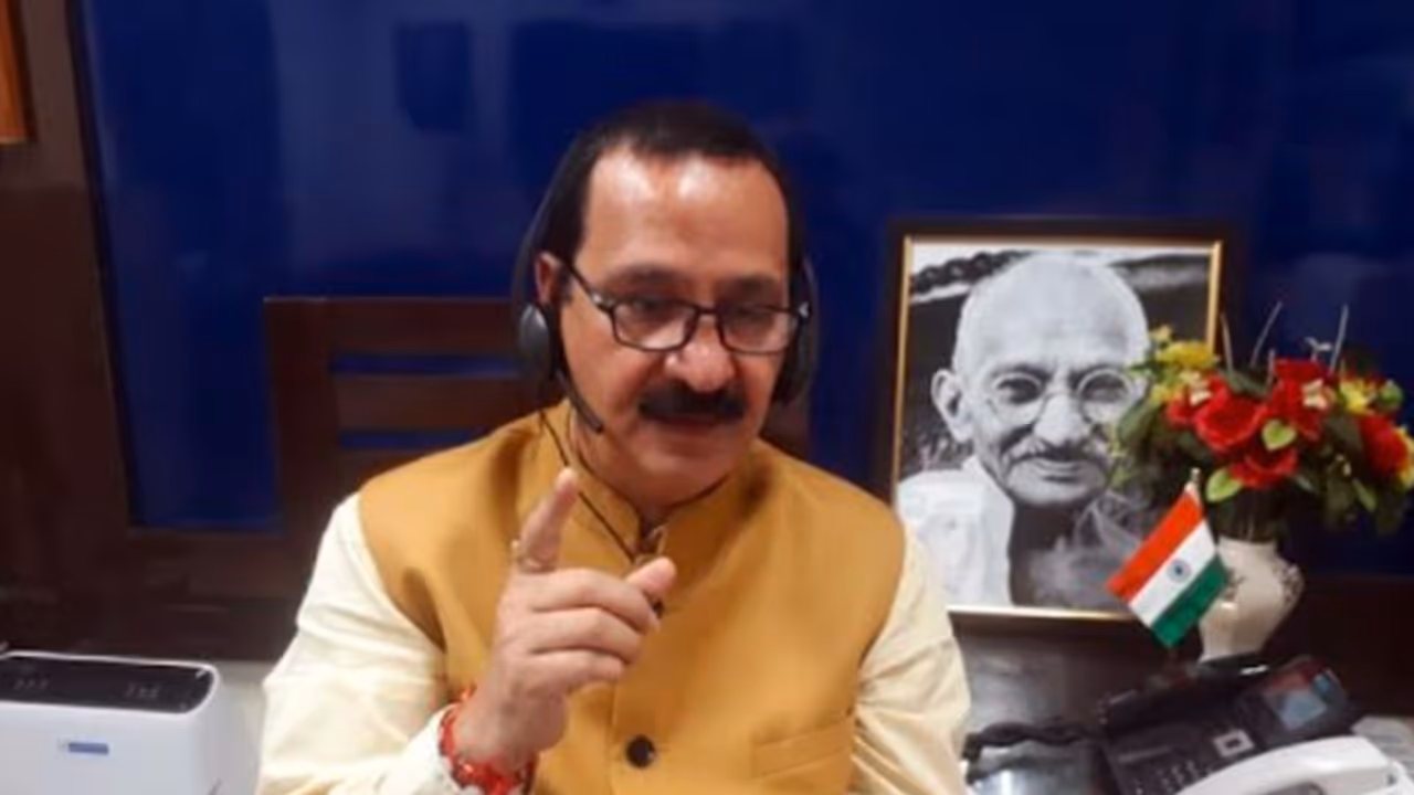 सकारात्मक मीडिया से बनेगा नया भारत, पत्रकारिता का उद्देश्य आम नागरिकों के हितों की रक्षा: प्रो. संजय द्विवेदी सकारात्मक मीडिया से बनेगा नया भारत, पत्रकारिता का उद्देश्य आम नागरिकों के हितों की रक्षा: प्रो. संजय द्विवेदी