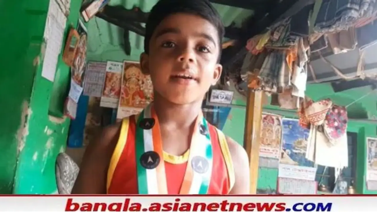 মাত্র ৩০ সেকেন্ডে ৫৮ বার পুশআপ, ইন্ডিয়া বুক অফ রেকর্ডসে প্রথম বাংলার বছর সাতেকের ছেলে মাত্র ৩০ সেকেন্ডে ৫৮ বার পুশআপ, ইন্ডিয়া বুক অফ রেকর্ডসে প্রথম বাংলার বছর সাতেকের ছেলে