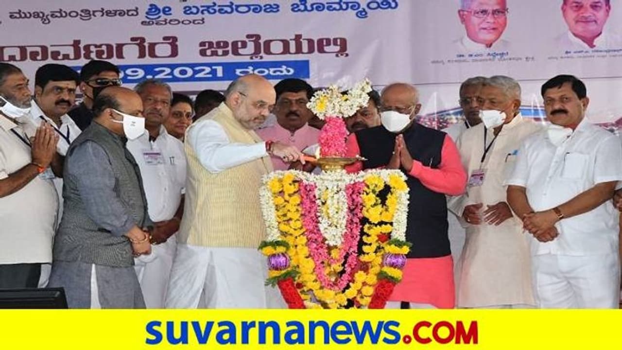 ಸರ್ದಾರ್ ಪಟೇಲ್ ಹಾದಿಯಲ್ಲೇ ಅಮಿತ್ ಶಾ: ಸಿಎಂ ಬೊಮ್ಮಾಯಿ ಸರ್ದಾರ್ ಪಟೇಲ್ ಹಾದಿಯಲ್ಲೇ ಅಮಿತ್ ಶಾ: ಸಿಎಂ ಬೊಮ್ಮಾಯಿ