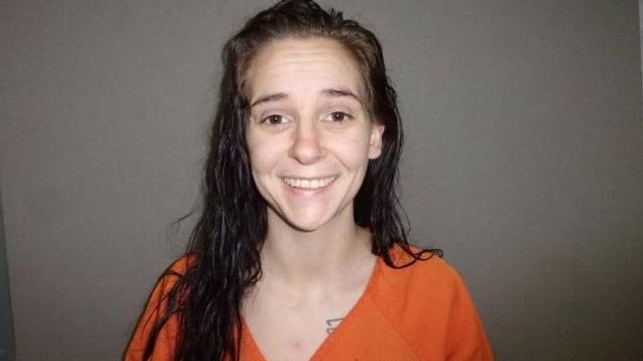 സഹതടവുകാരിയാണ് എന്ന് ജയിൽ ജീവനക്കാരെ മുഴുവൻ തെറ്റിദ്ധരിപ്പിച്ച് പ്രതി രക്ഷപ്പെട്ടു, പൊല്ലാപ്പിലായി ഒരു ജയിൽ