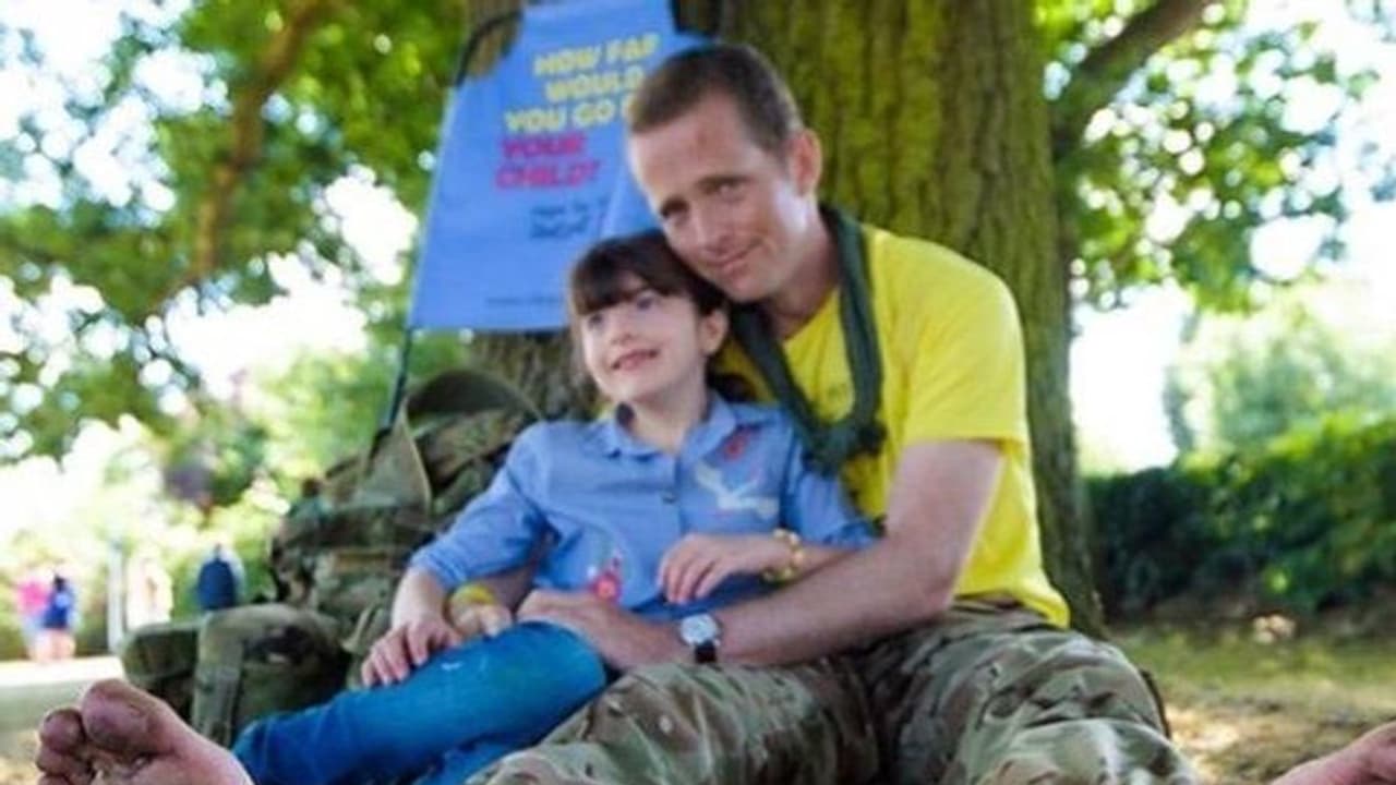 മകളുടെ ചികിത്സയ്ക്ക് പണം കണ്ടെത്തണം, യുഎസ്സിൽ നഗ്നപാദയായി സൈനികൻ നടക്കാൻ തയ്യാറായത് 1200 മൈൽ മകളുടെ ചികിത്സയ്ക്ക് പണം കണ്ടെത്തണം, യുഎസ്സിൽ നഗ്നപാദയായി സൈനികൻ നടക്കാൻ തയ്യാറായത് 1200 മൈൽ