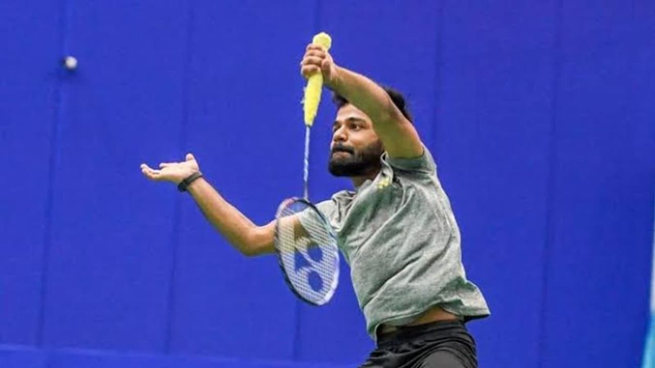 Tokyo Paralympics 2020 রবিবাসরীয় সকালে সুখবর, প্যারা ব্যাডমিন্টনে সোনা জয় ভারতের কৃষ্ণ নাগরের Tokyo Paralympics 2020 রবিবাসরীয় সকালে সুখবর, প্যারা ব্যাডমিন্টনে সোনা জয় ভারতের কৃষ্ণ নাগরের