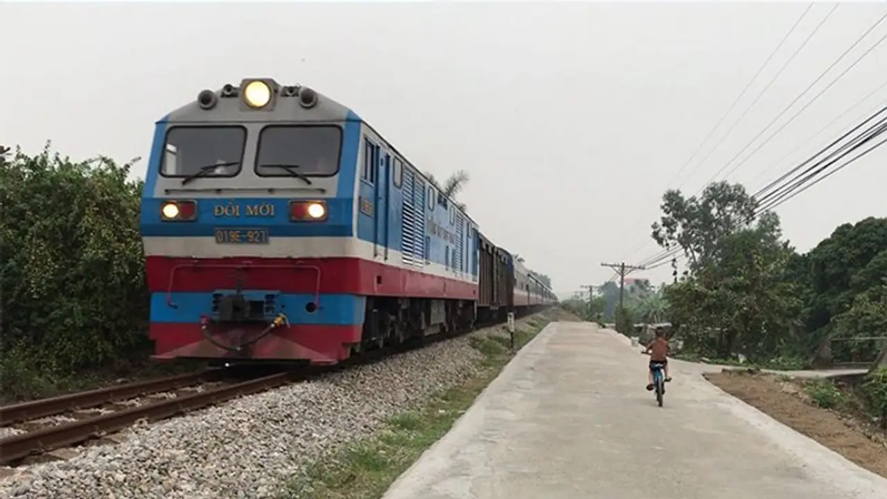 Train Cancel: কুয়াশার জন্য ৩ মাস বন্ধ থাকবে একাধিক দূরপাল্লার ট্রেন, জানাল রেল Train Cancel: কুয়াশার জন্য ৩ মাস বন্ধ থাকবে একাধিক দূরপাল্লার ট্রেন, জানাল রেল