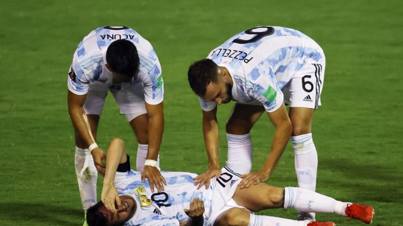 World Cup Qualifier| ലിയോണല് മെസിയുടെ കാര്യം സംശയത്തില്; അര്ജന്റീന നാളെ ഉറുഗ്വേയ്ക്കെതിരെ World Cup Qualifier| ലിയോണല് മെസിയുടെ കാര്യം സംശയത്തില്; അര്ജന്റീന നാളെ ഉറുഗ്വേയ്ക്കെതിരെ