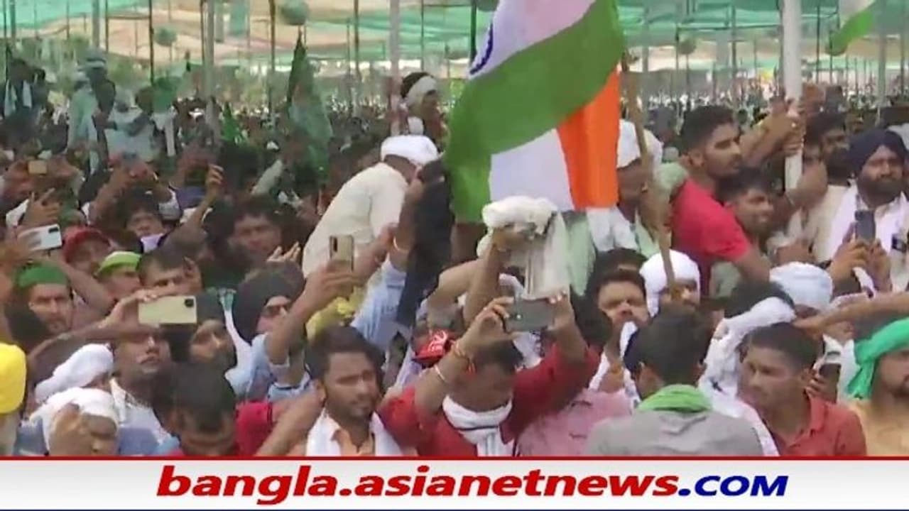 ভোটের আগে যোগীর রাজ্যে বিজেপি বিরোধী প্রচার, মহাপঞ্চায়েত থেকে আন্দোলনকারী কৃষকদের হুঁশিয়ারি