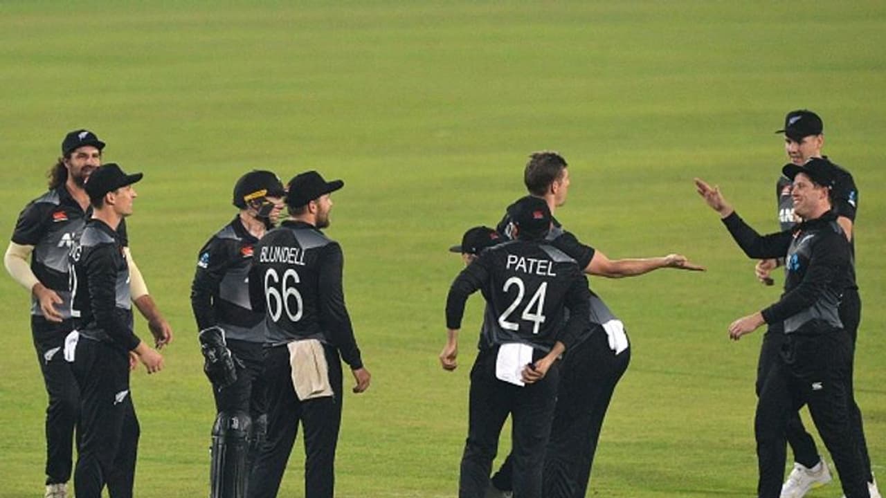 #BANvsNZ நியூசிலாந்து அடிச்சதோ வெறும் 128 ரன்கள்.. ஆனால் வெற்றியோ 52 ரன்கள் வித்தியாசத்தில்..!