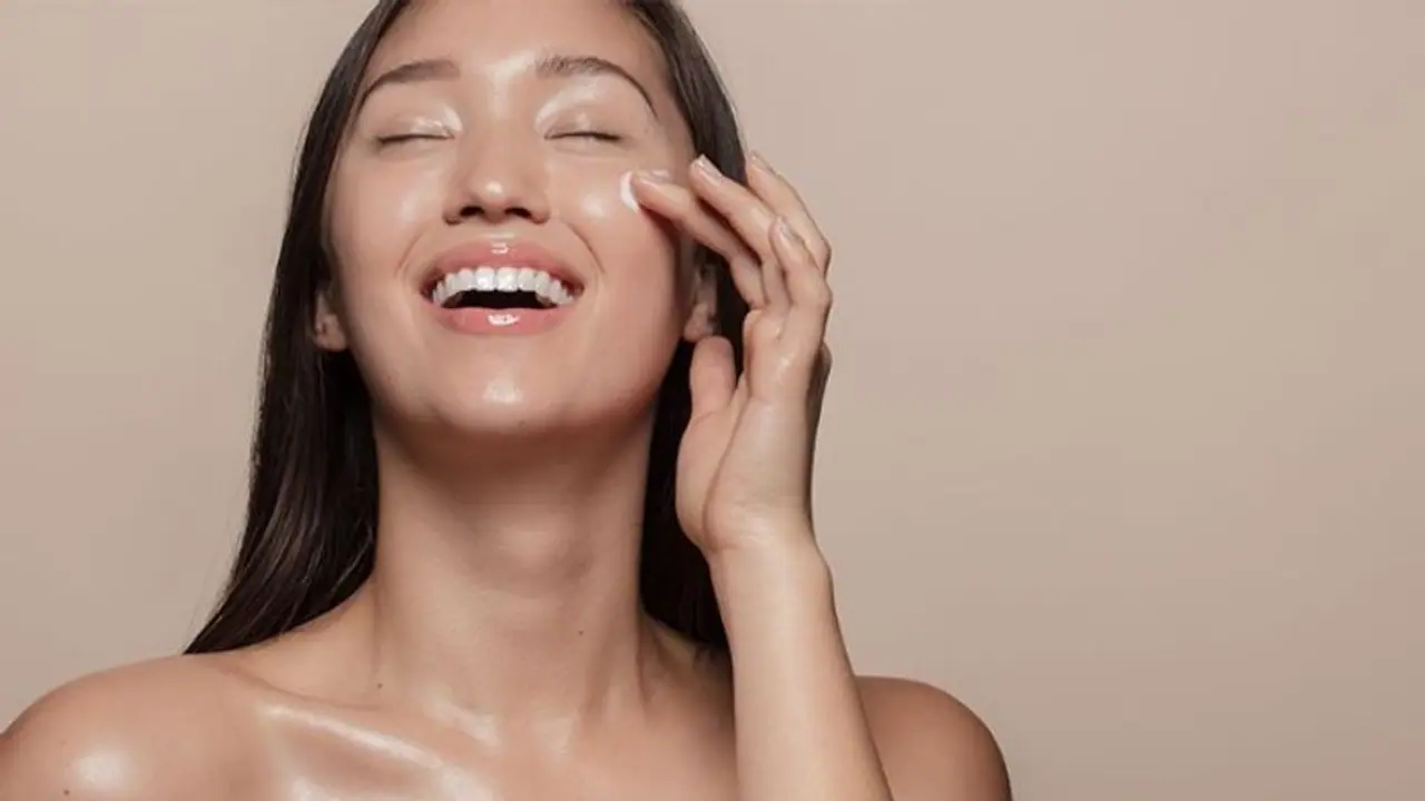 മുഖസൗന്ദര്യത്തിന് വീട്ടിലുണ്ടാക്കാം ഈ ഫേസ് പാക്കുകള്‍...