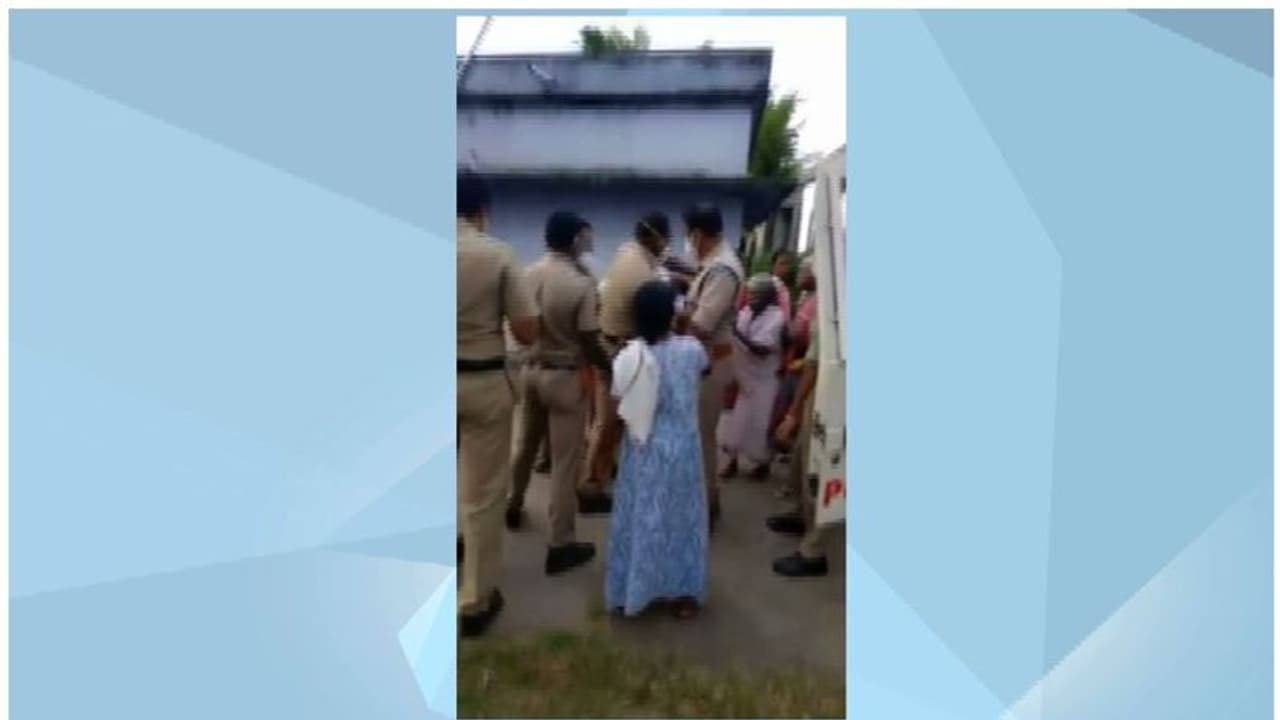 അട്ടപ്പാടിയിലെ പൊലീസ് അതിക്രമം; പുതിയ ആരോപണവുമായി ആദിവാസി നേതാവ് അട്ടപ്പാടിയിലെ പൊലീസ് അതിക്രമം; പുതിയ ആരോപണവുമായി ആദിവാസി നേതാവ്