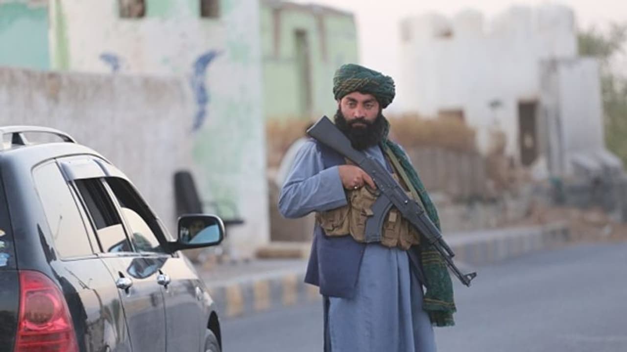 तालिबान नेता बरादर ने क्यों की है आईएसआई चीफ से मुलाकात, कहीं पाकिस्तान तो नहीं रच रहा कोई साजिश? तालिबान नेता बरादर ने क्यों की है आईएसआई चीफ से मुलाकात, कहीं पाकिस्तान तो नहीं रच रहा कोई साजिश?