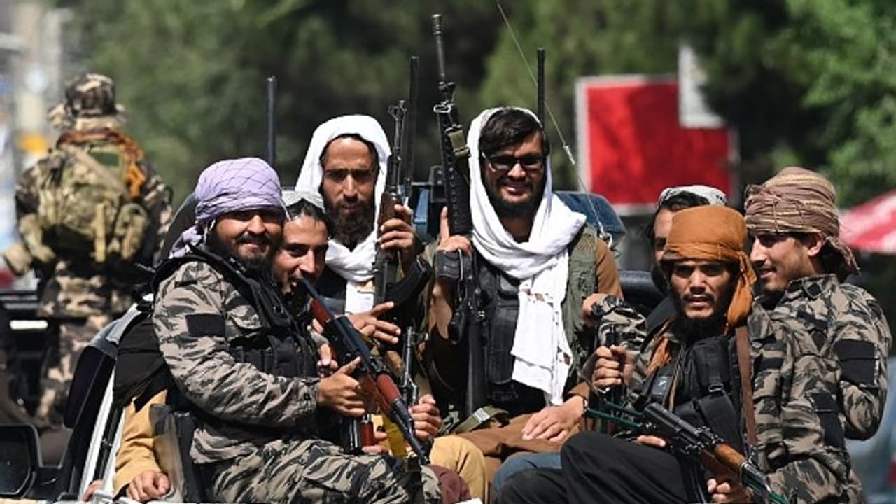 ఆఫ్ఘనిస్తాన్: భారత్ సహా ప్రపంచదేశాలు ఉగ్రవాదంపై ఎలా వ్యవహరించాలి? ఆఫ్ఘనిస్తాన్: భారత్ సహా ప్రపంచదేశాలు ఉగ్రవాదంపై ఎలా వ్యవహరించాలి?